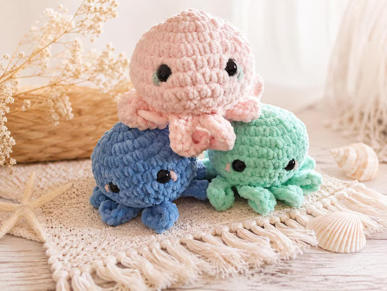Octopus Crochet Plush, Medium