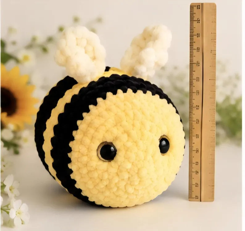 Bumblebee Crochet Plush, Chunky Velvet